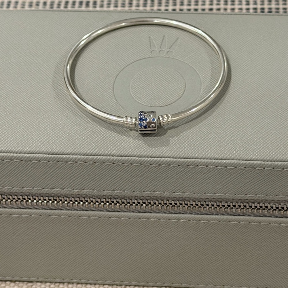 Authentic Pandora Sterling Silver Bangle brand new